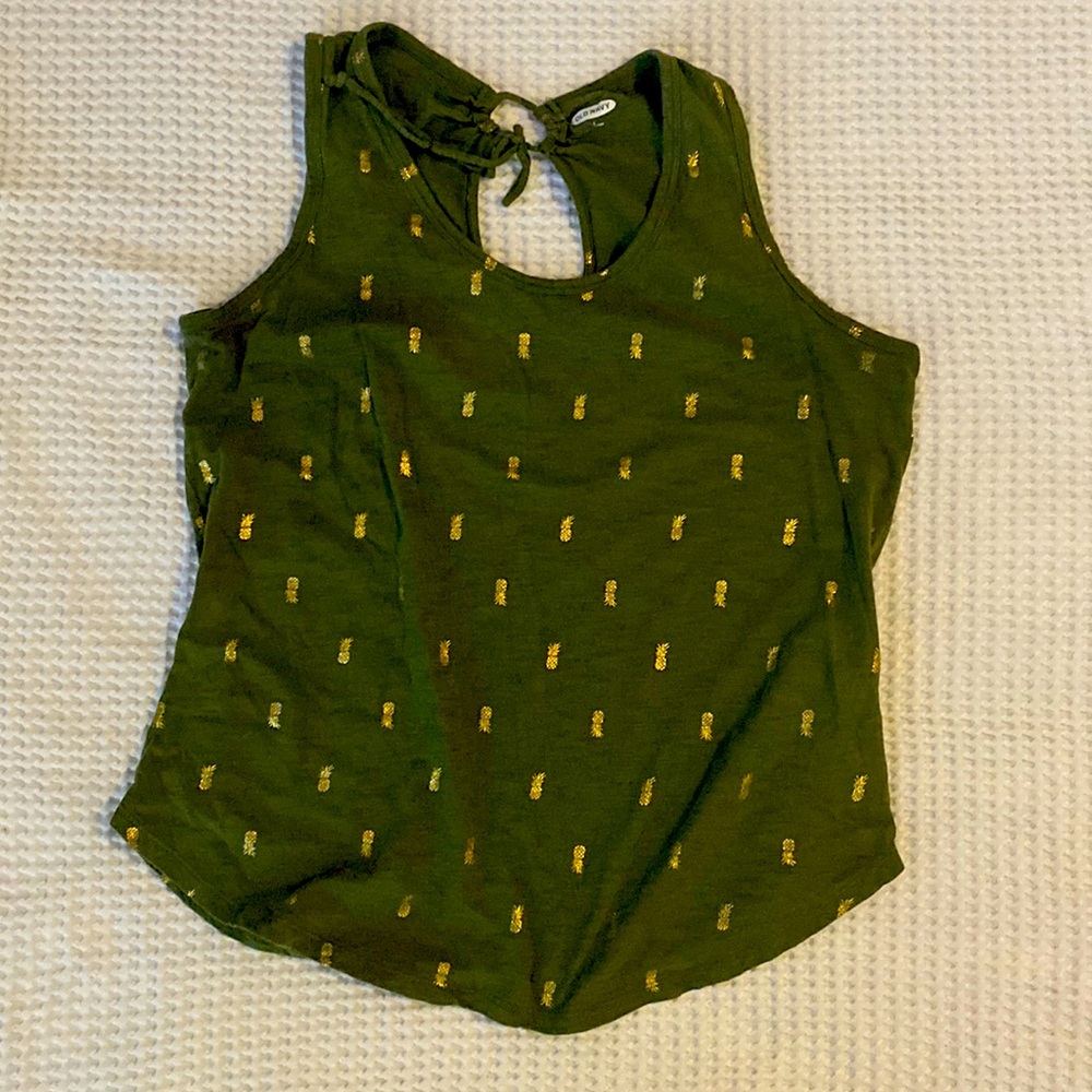 *5 for $20!* Old Navy green tank with metallic gold pineapple size large